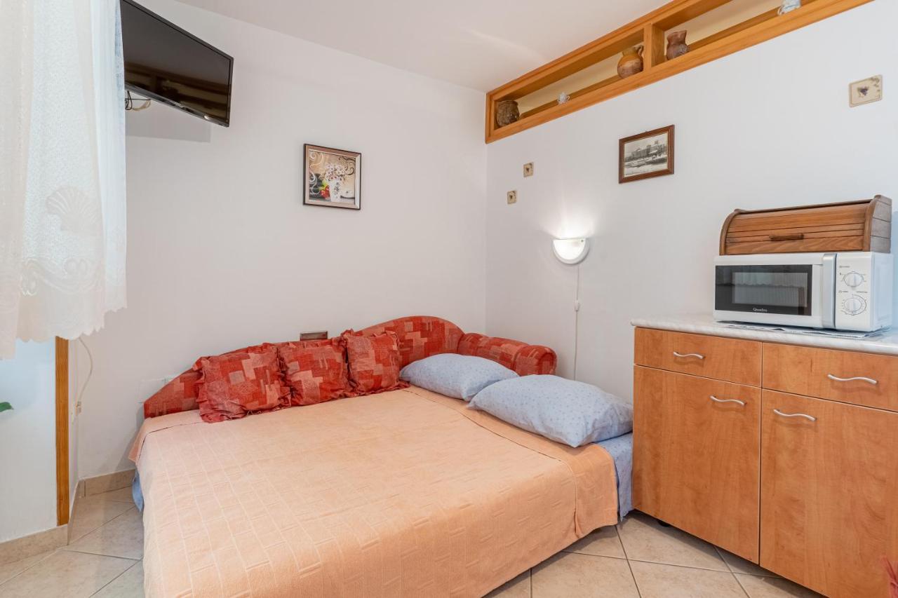 Kovacine Apartment Cres Bagian luar foto