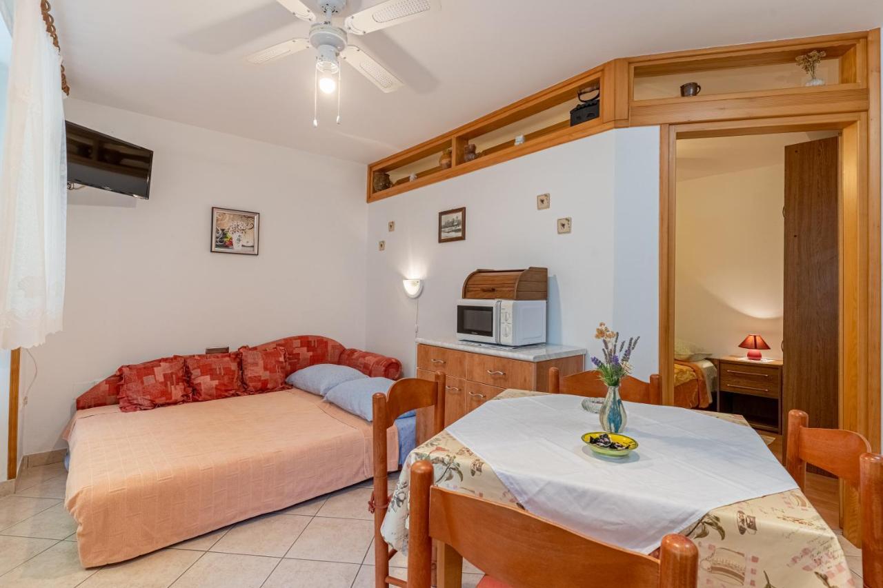 Kovacine Apartment Cres Bagian luar foto